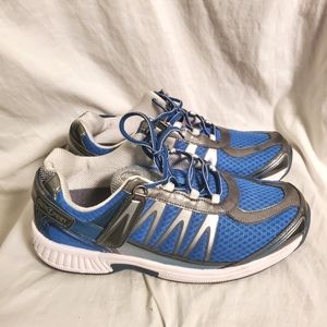 OrthoFeet bio fit diabetic adjustable heel closures Sneakers 11.5 4E